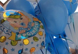 фольгированные шары с рисунком - от 250 рублей.